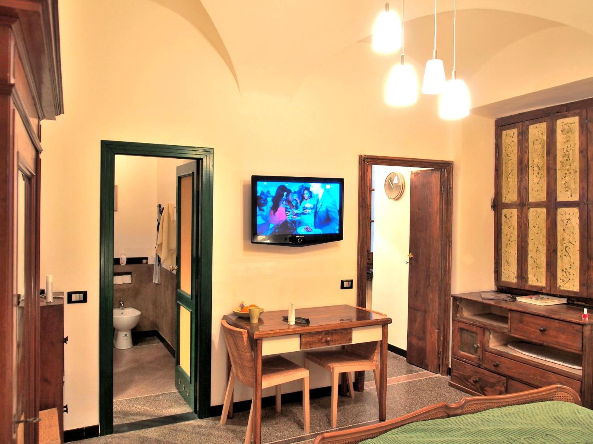 Lovingenoa Old Stone Apartment Room photo